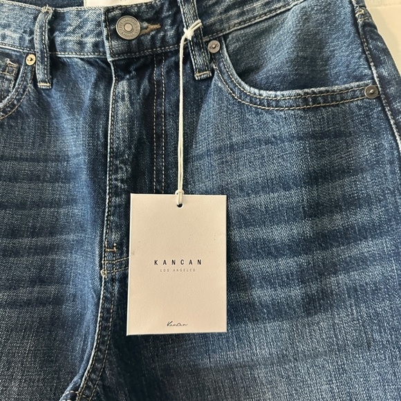 KanCan Finley Jeans Straight-leg Whiskering Detail - Picture 10 of 11